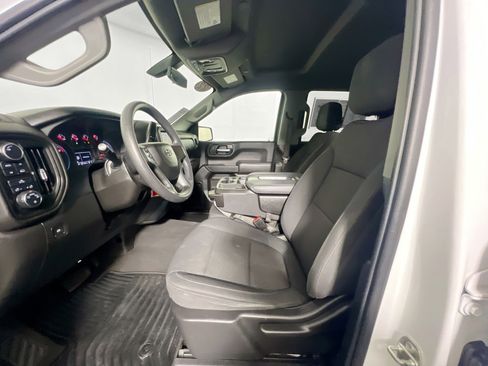 Used 2022 Chevrolet Silverado 1500 Custom w/ Rally Edition image 12