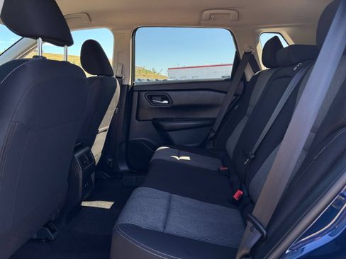Used 2026 Nissan Rogue SV AWD/4WD image 24
