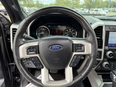Used 2020 Ford F150 Lariat w/ Equipment Group 502A Luxury AWD/4WD image 15
