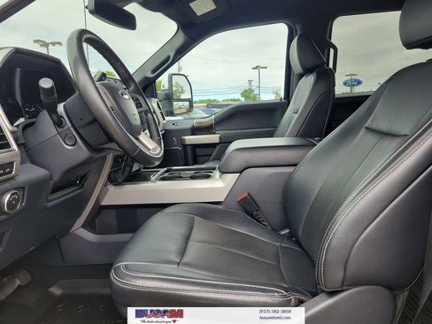 Used 2022 Ford F250 Lariat w/ Lariat Ultimate Package AWD/4WD image 14