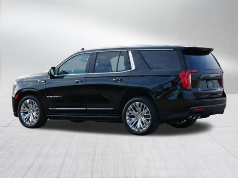Used 2024 GMC Yukon Denali Ultimate AWD/4WD image 4