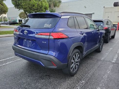 Used 2022 Toyota Corolla Cross XLE image 3