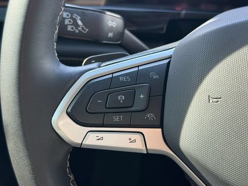 Used 2024 Volkswagen Atlas SE FWD image 29