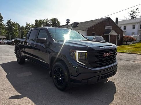 Used 2024 GMC Sierra 1500 Pro w/ Graphite Edition AWD/4WD image 3