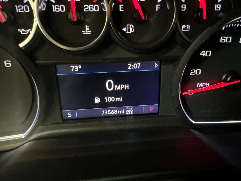 Used 2021 Chevrolet Tahoe Z71 w/ Luxury Package AWD/4WD image 28