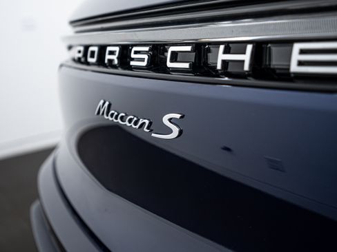 New 2025 Porsche Macan S image 26