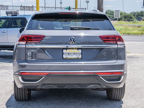 Used 2021 Volkswagen Atlas Cross Sport SE FWD image 6