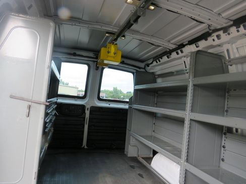 Used 2019 Chevrolet Express 2500 w/ Driver Convenience Package RWD image 19