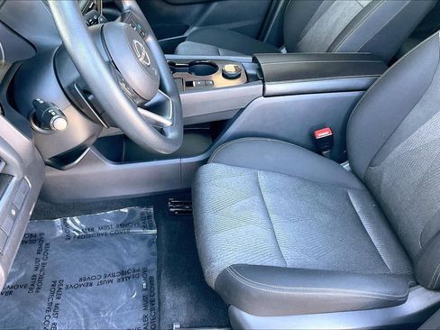 Used 2024 Nissan Rogue SV image 16