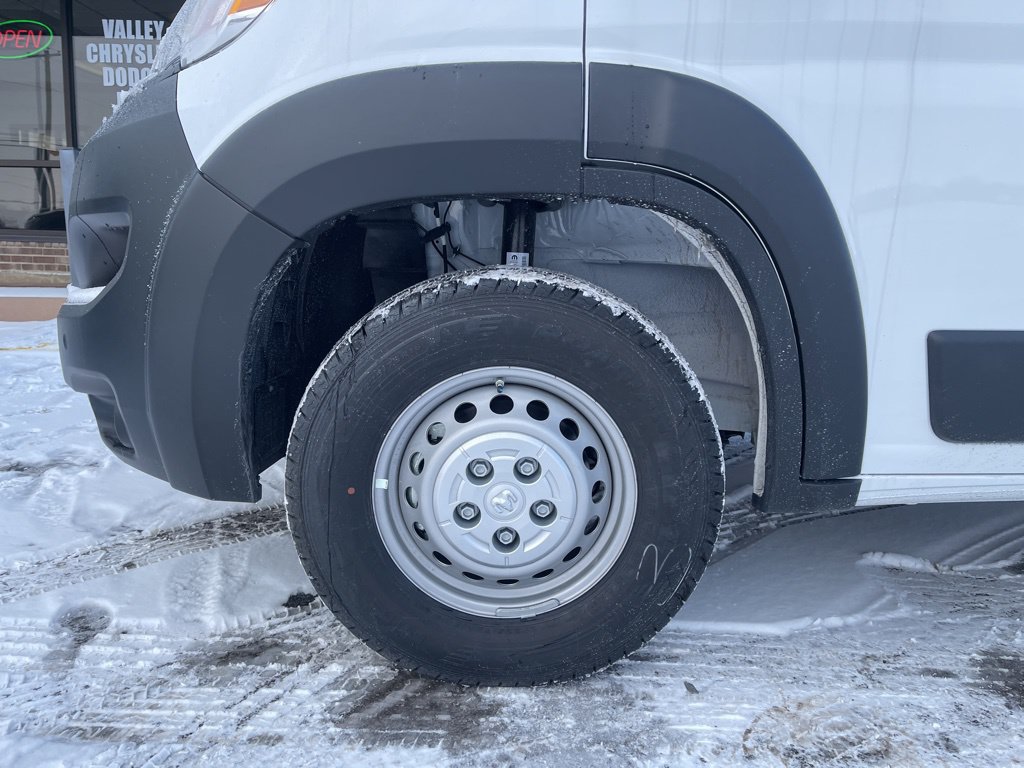 New 2025 RAM ProMaster 2500 w/ Premium Convenience Group FWD image 20