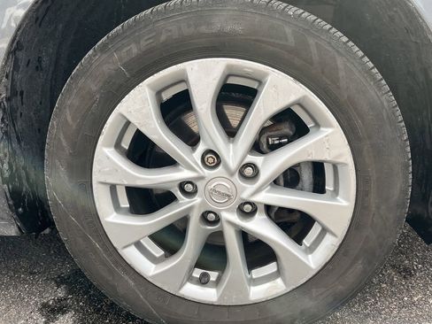 Used 2019 Nissan Sentra SV image 23