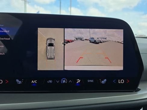 New 2026 Chevrolet Traverse LT w/ Midnight/Sport Edition FWD image 23