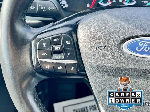 Used 2022 Ford Escape SE w/ SE Sport Appearance Package image 23