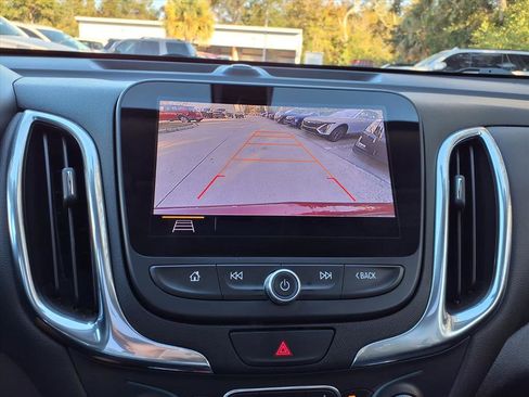 Used 2019 Chevrolet Equinox LT w/ Sun & Navigation Package image 25