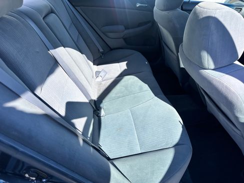 Used 2005 Honda Accord LX image 8