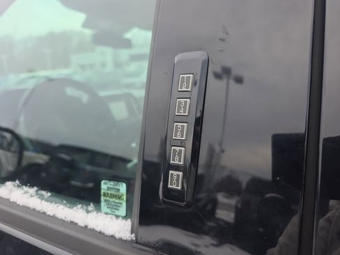 Used 2018 Ford F150 XLT w/ Equipment Group 302A Luxury image 17