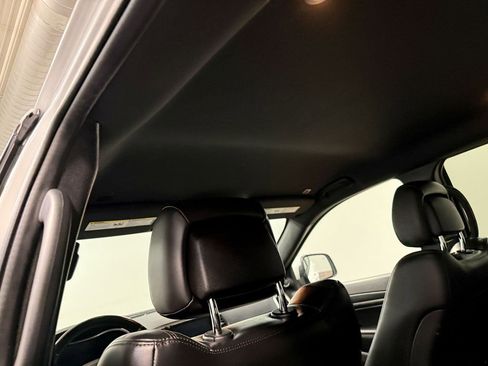 Used 2022 Jeep Grand Cherokee Altitude image 11