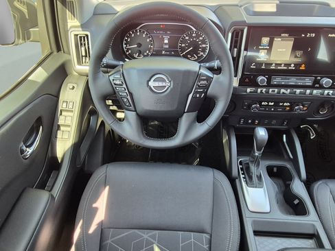 New 2026 Nissan Frontier SV w/ SV Convenience Package RWD image 12