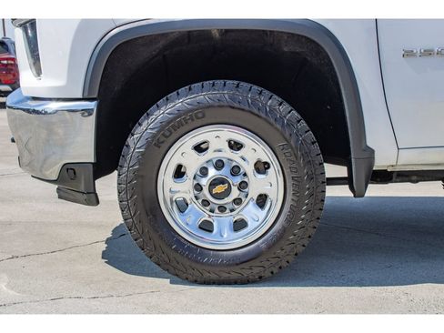 Used 2020 Chevrolet Silverado 2500 LT w/ Remote Start Package AWD/4WD image 5