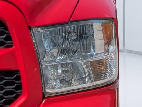 Used 2014 RAM 1500 Express RWD image 5