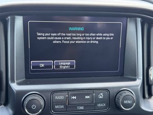 Used 2017 Chevrolet Colorado Z71 AWD/4WD image 28