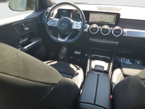 Used 2023 Mercedes-Benz EQB 300 4MATIC image 12