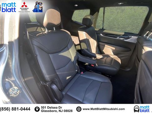 Used 2025 Cadillac XT6 Premium Luxury image 29