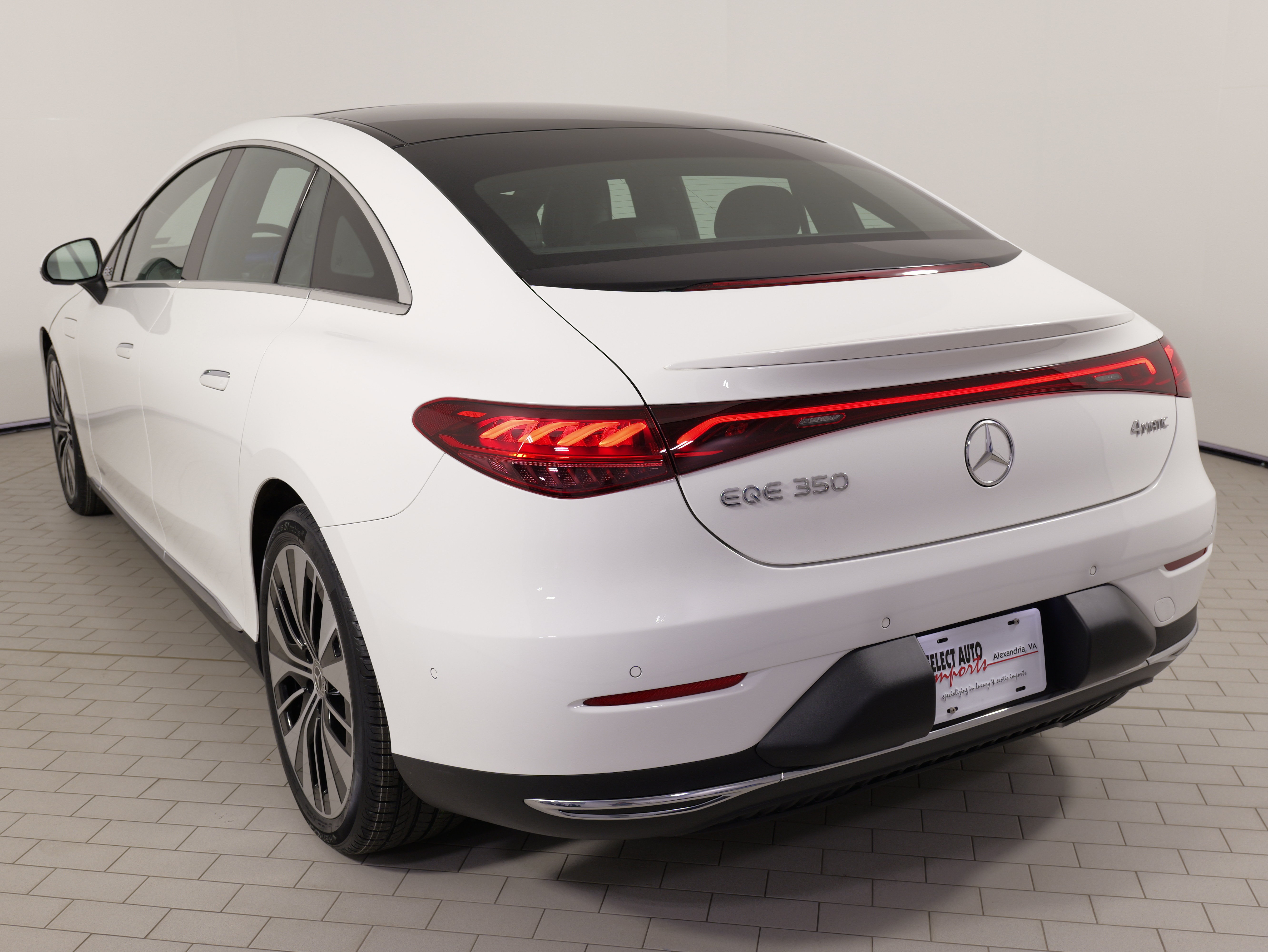 Used 2023 Mercedes-Benz EQE 350+ 4MATIC Sedan w/ Digital Light Package image 14