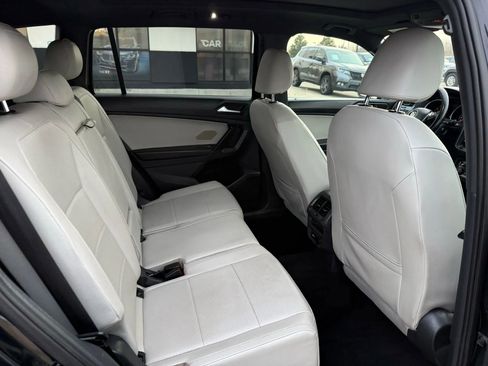 Used 2021 Volkswagen Tiguan SE R-Line image 24