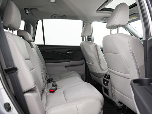Used 2018 Honda Pilot EX-L image 12