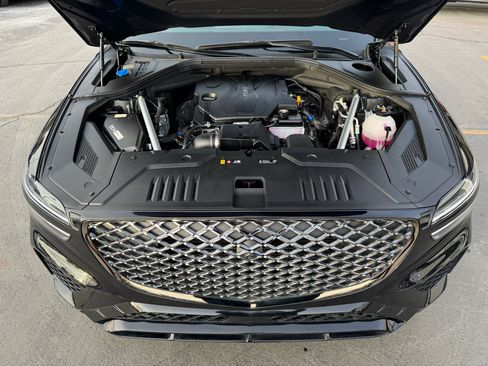 Used 2024 Genesis GV70 2.5T Sport Prestige w/ Sport Prestige Package image 7