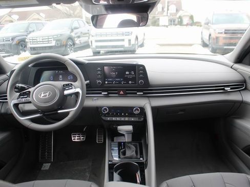 New 2026 Hyundai Elantra SEL Sport image 10