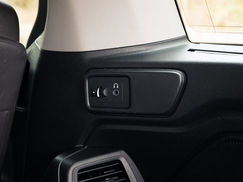 Used 2018 Honda Odyssey Elite image 48