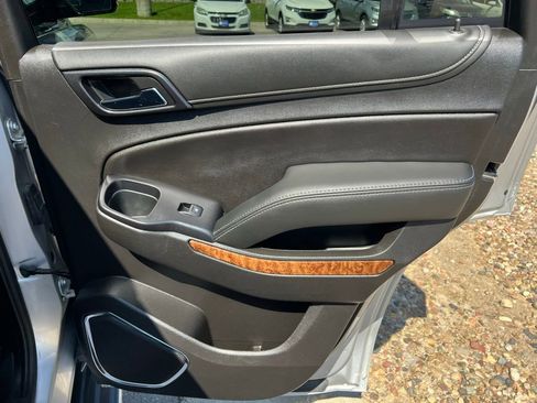 Used 2019 Chevrolet Tahoe Premier AWD/4WD image 25