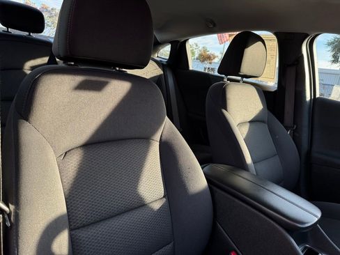 Used 2024 Chevrolet Malibu LT image 32