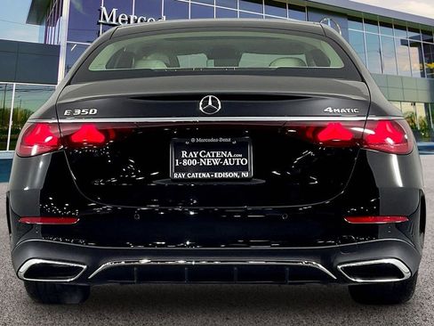 New 2026 Mercedes-Benz E 350 4MATIC Sedan image 4