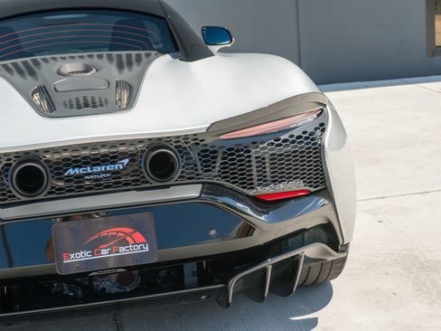 Used 2023 McLaren Artura RWD image 46