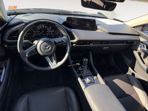 Certified 2025 MAZDA MAZDA3 2.5 Turbo Sedan w/Premium Plus image 15