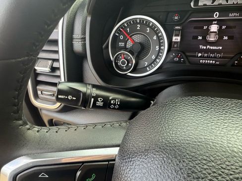 Used 2024 RAM 1500 Laramie image 30