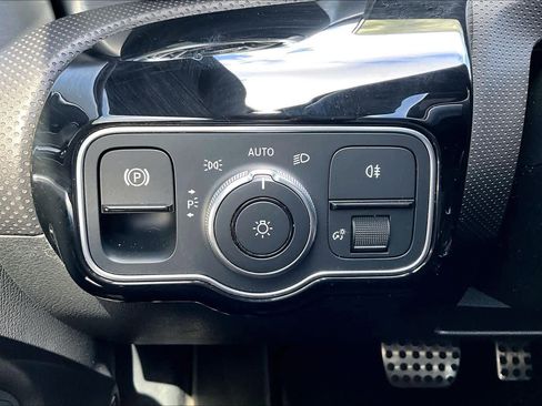 Used 2023 Mercedes-Benz CLA 45 AMG 4MATIC image 34