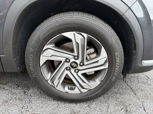 Used 2023 Hyundai Santa Fe SEL w/ Premium Package FWD image 8