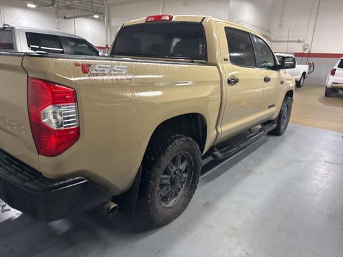 Used 2017 Toyota Tundra SR5 image 3