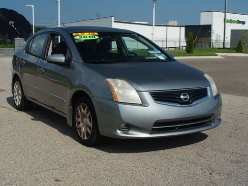 Used 2010 Nissan Sentra 2.0 S FWD image 2