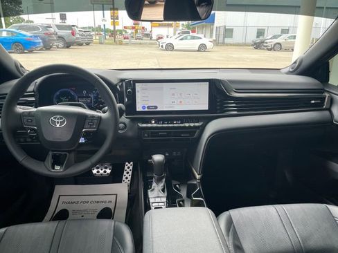 Used 2025 Toyota Camry XSE w/ Premium Plus Package FWD image 11