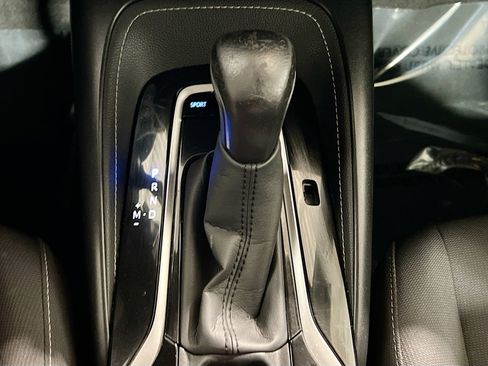 Used 2020 Toyota Corolla SE FWD image 12