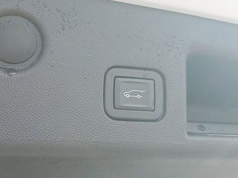 Certified 2024 Chevrolet Equinox RS w/ LPO, Floor Liner Package image 9