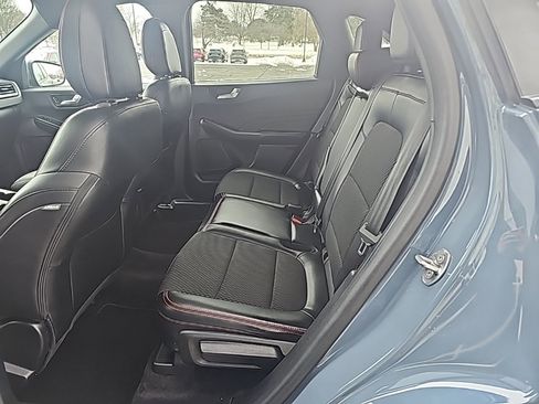 Used 2023 Ford Escape ST-Line Elite image 11