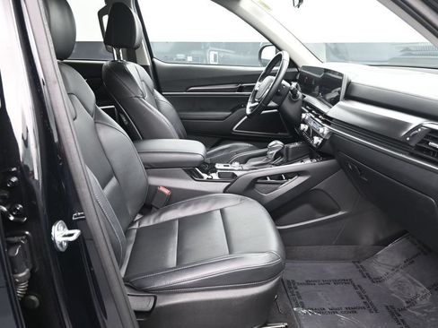 Used 2023 Kia Telluride S FWD image 11