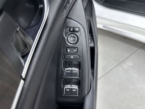 Used 2021 Honda Accord EX-L image 12