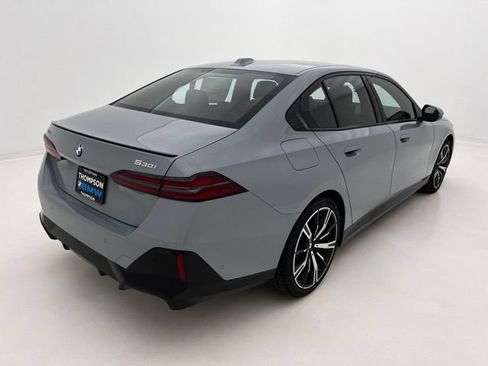 New 2027 BMW 530i xDrive w/ M Sport Package AWD/4WD image 5